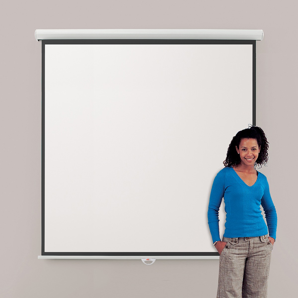 Eyeline Design Manual Screen | 1:1 | 1800 x 1800mm (HxW) | EMS18W