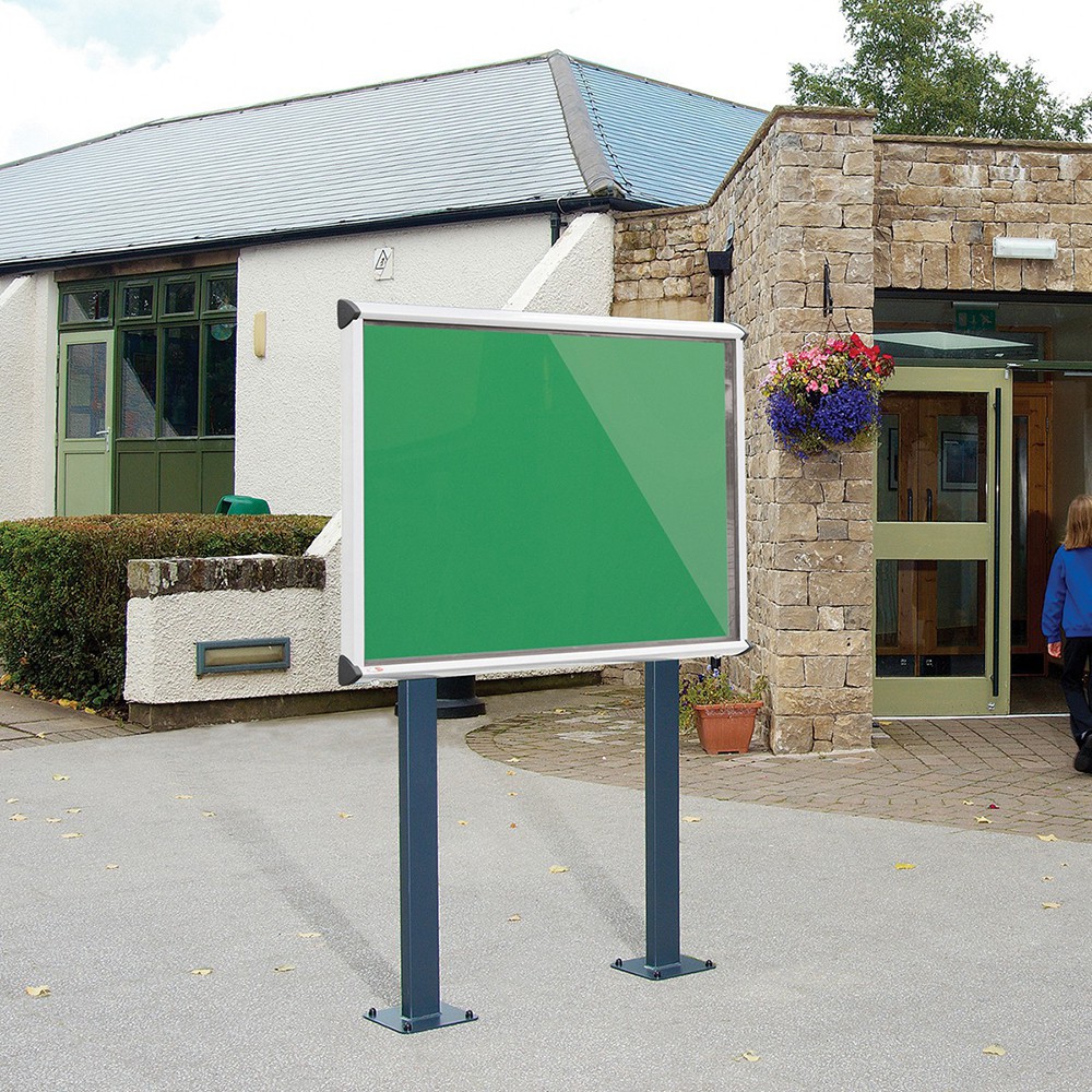 Shield Exterior Showcase - Surface Mounted Posts