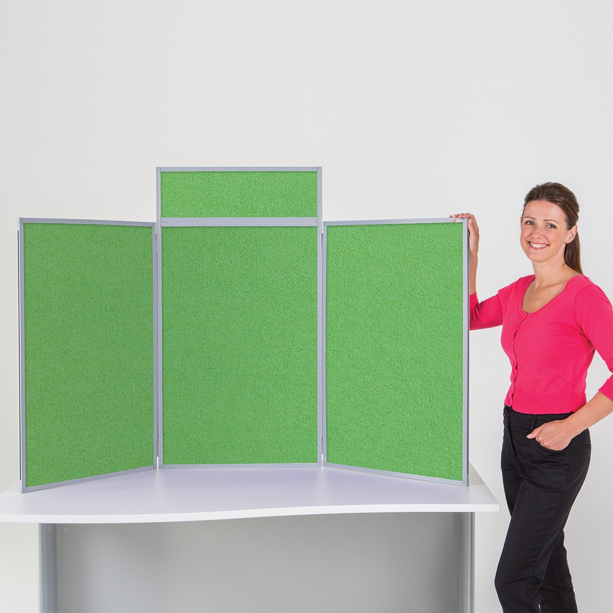 BusyFold Light XL Tabletop Display